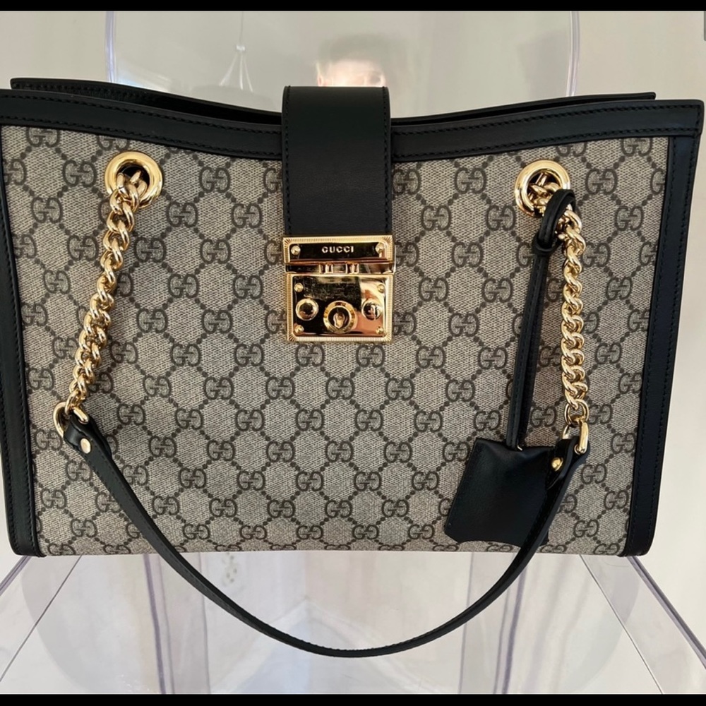 Gucci Padlock medium GG shoulder bag